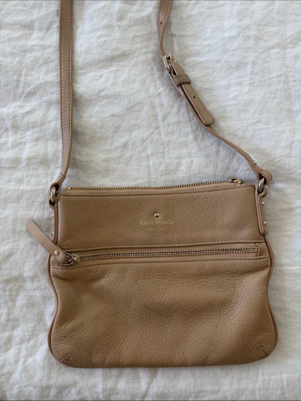 Tan pebbled Leather, Kate Spade Crossbody bag